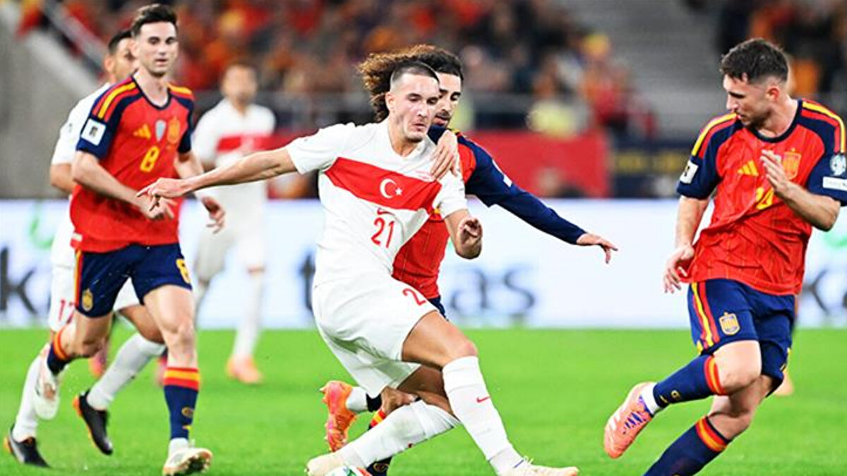 TFF HAREKETE GEÇTİ<br><br>Montella şöyle konuşmuştu; "Bir ricam olacak. Mart ayında kulüplerimiz bir maç eksik oynarsa futbolcularımızla birkaç gün fazladan çalışabilirsek çok sevinirim." bu çağrının ardından TFF hızla harekete geçti.