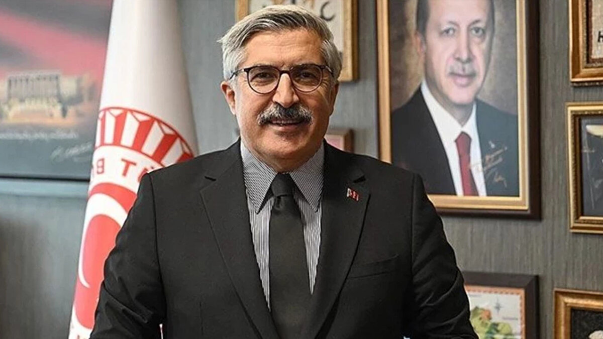 Siyasi kariyerinde 25. dönemde AK Parti İstanbul Milletvekili olarak seçilen Yayman, 64. ve 65. Hükümetlerde Kültür ve Turizm Bakan Yardımcılığı görevini üstlendi. 27. ve 28. dönemde Hatay’dan milletvekili seçilen Yayman, TBMM Dijital Mecralar Komisyonu Başkanlığı görevini yürütüyor.