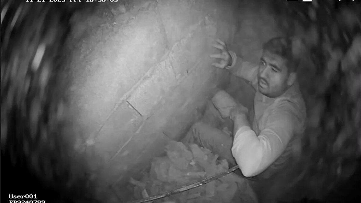 Polis, olayla ilgili soruşturma başlattı.