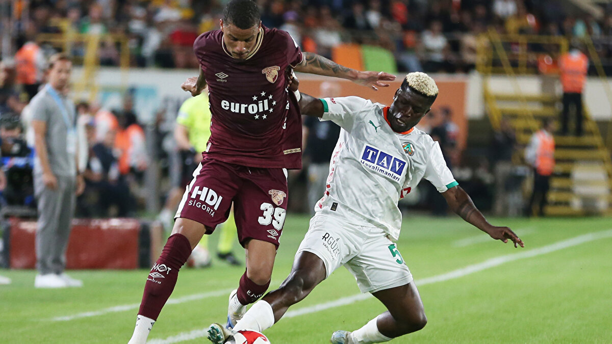 Maestro: Angola (Alanyaspor)