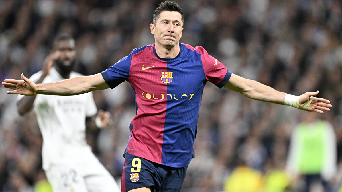 FENERBAHÇE'NİN YENİ HEDEFİ: LEWANDOWSKI<br><br>Yeni sezonda En-Nesyri ile yollarını ayırması beklenen Fenerbahçe yönetimi, Robert Lewandowski’yi gündemine aldı.