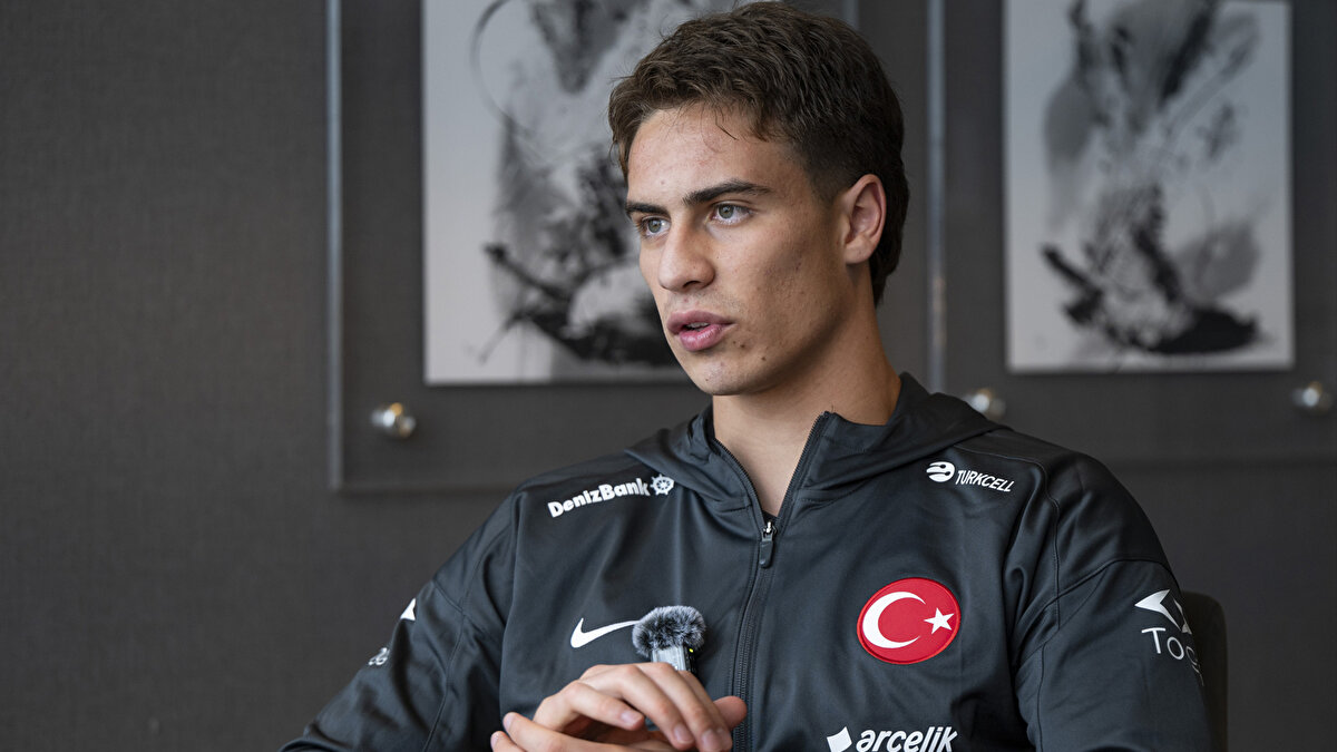 Avrupa Kulüpleri Sırada<br>Yıldız için yalnızca Real Madrid değil, Premier Lig’den de ciddi teklifler geldiği konuşuluyor. <br><br>Chelsea, Kenan için 65–68 milyon euro seviyesinde bir teklifle Juventus’un kapısını çaldı. <br>