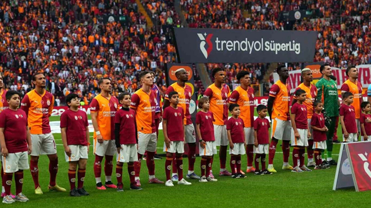 Galatasaray'ın yedek kulübesinde Uğurcan Çakır, Ahmet Şen, Mauro Icardi, İlkay Gündoğan, Ahmed Kutucu, Yusuf Demir, Gökdeniz Gürpüz, Furkan Koçak, Çağrı Hakan Balta ve Arda Ünyay yer aldı.