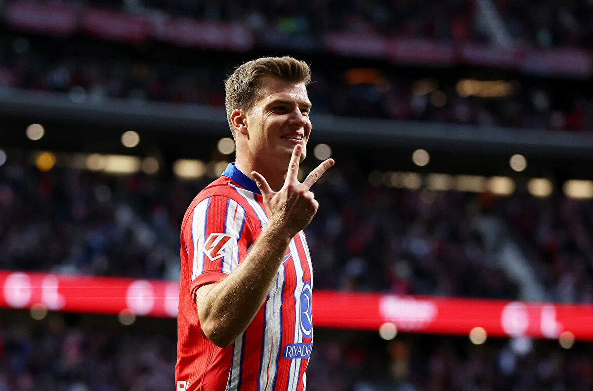 ERTAN TORUNOĞULLARI AÇIKLADI!<br><br>Fenerbahçe Futbol Şube Sorumlusu Ertan Torunoğulları, transfer gündemiyle ilgili konuşurken Sörloth'a da değindi.