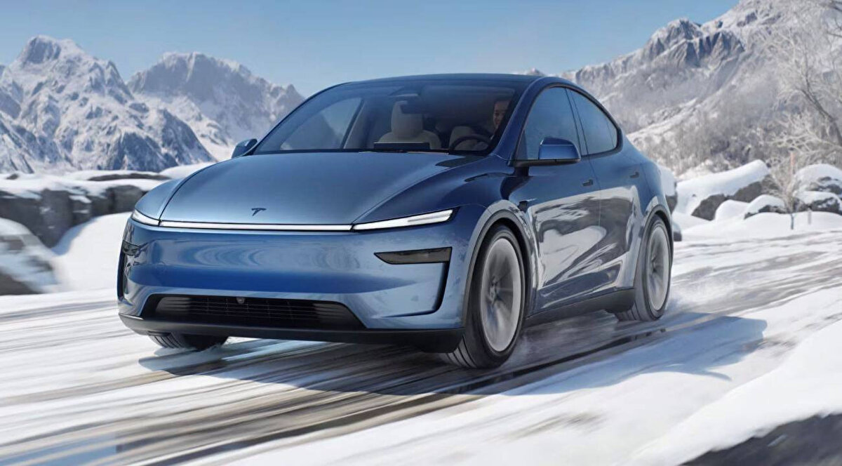8. Tesla Model Y – %60,4<br><br>Popüler elektrikli SUV, 2020’de 50 bin dolardan 40 bin dolara düşen fiyatı nedeniyle ikinci elde büyük darbe aldı.