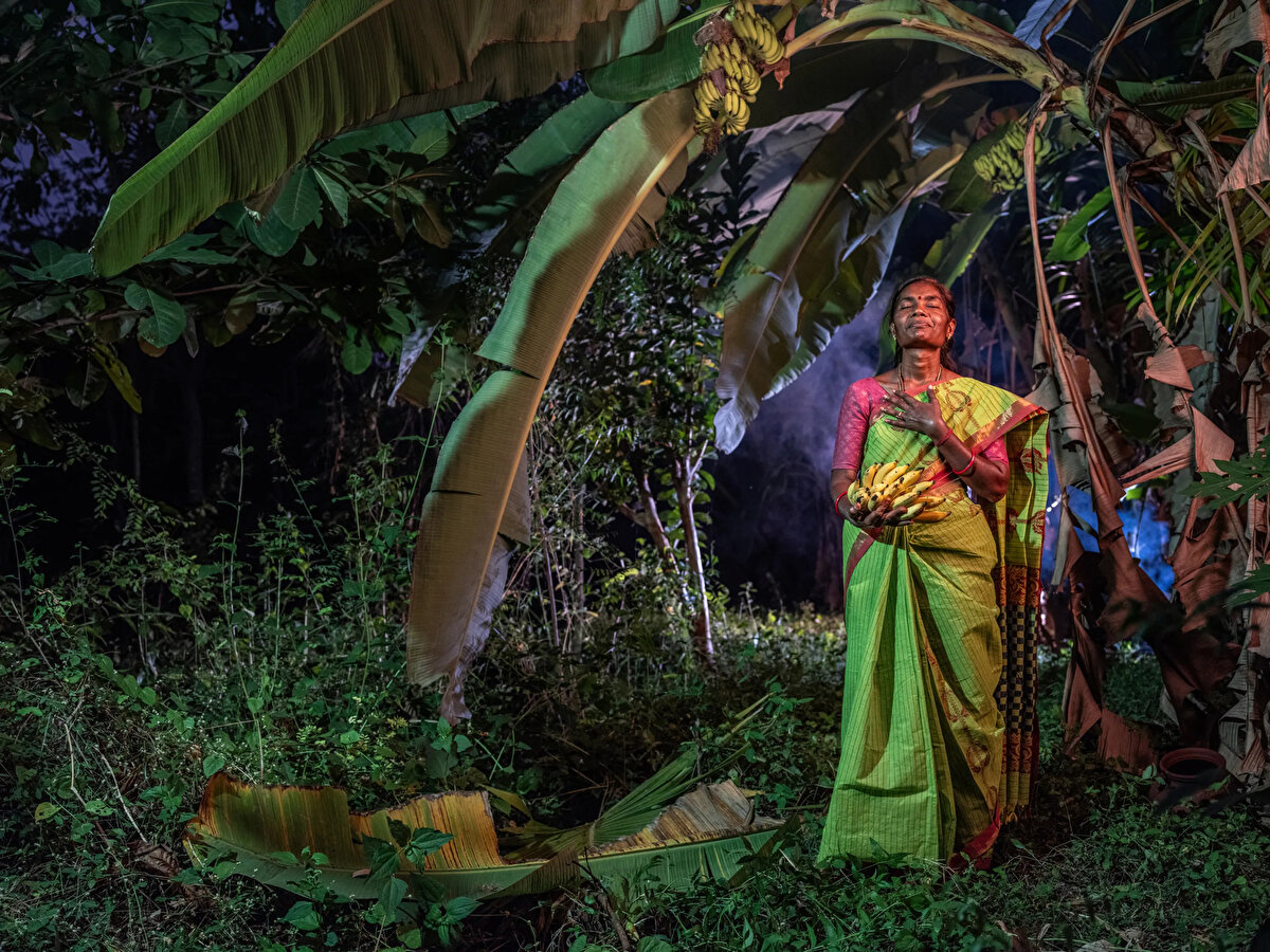 Brezilya ormanlarında nadir karşılaşma<br>Brezilya’daki Atlantik Ormanları’nda dev armadillo yuvasını takip eden fotoğrafçı Fernando Faciole, objektifinin karşısında soyları tükenme tehlikesi altındaki bir jaguar buldu. Faciole’nin kareleri, bölgedeki kritik türlerin yaşam alanlarının korunmasının önemini tekrar gündeme taşıyor.