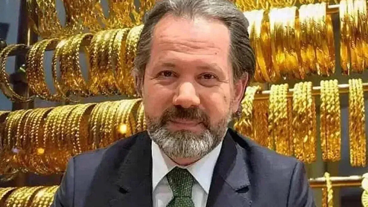 Yıl sonuna yaklaşılırken altın fiyatlarındaki hareketlilik yatırımcıların odağındaki yerini koruyor. Küresel gelişmeler, jeopolitik riskler ve iç gündemden gelecek mesajlar altın ve döviz piyasalarının yönü konusunda belirleyici olmaya devam ediyor. Bu çerçevede Finans analisti İslam Memiş, Haber Global’de katıldığı canlı yayında dikkat çeken yorumlarda bulundu.