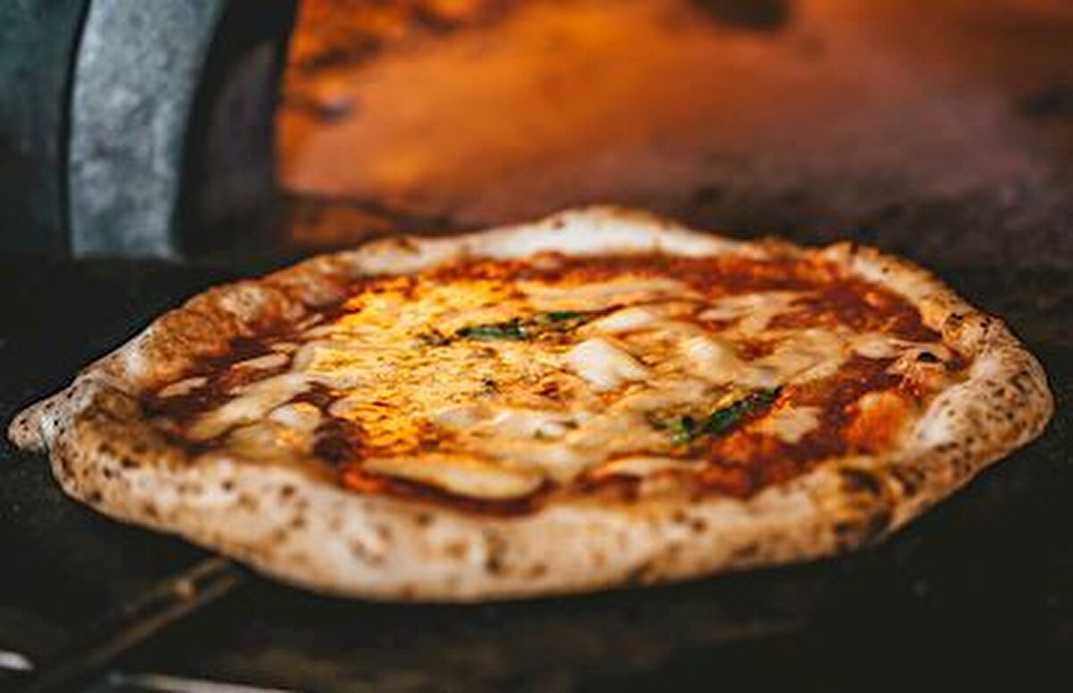 2. Pizza Napoletana – İtalya