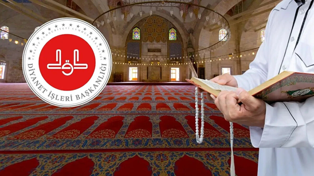 Diyanet’e alınacak 1250 din görevlisi kontenjan dağılımı<br><br>Diyanet 2025 personel alımında Kur’an kursu öğreticisi için ilan edilen toplam kontenjanlar şöyle:<br><br>1. Grup (Erkek – Hafız)<br><br>KPSS Puan Türü: KPSSP124<br><br>Öğrenim Şartı: İlahiyat Fakültesi + Hafız<br><br>Kontenjan: 200 kişi<br><br>2. Grup (Kadın – Hafız)<br><br>KPSS Puan Türü: KPSSP124<br><br>Öğrenim Şartı: İlahiyat Fakültesi + Hafız<br><br>Kontenjan: 300 kişi<br><br>3. Grup (Kadın – Hafız olmayan)<br><br>KPSS Puan Türü: KPSSP124<br><br>Öğrenim Şartı: İlahiyat Fakültesi<br><br>Kontenjan: 750 kişi<br><br>Toplam kontenjan: 1250 din görevlisi