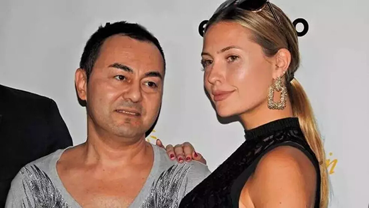 İddiaya göre Chloe Loughnan, bu hamleyi duyunca büyük bir şaşkınlık ve öfke yaşadı.<br><br>Öte yandan Serdar Ortaç’ın 2010 yılında çıkardığı hit şarkı Poşet’in de geçmişte kendisini üzen bir sevgiliye duyduğu öfkeyle yazıldığı biliniyor. Şarkıdaki “Seni atacağım poşete yazık” sözleri, o dönem çok konuşulmuştu.