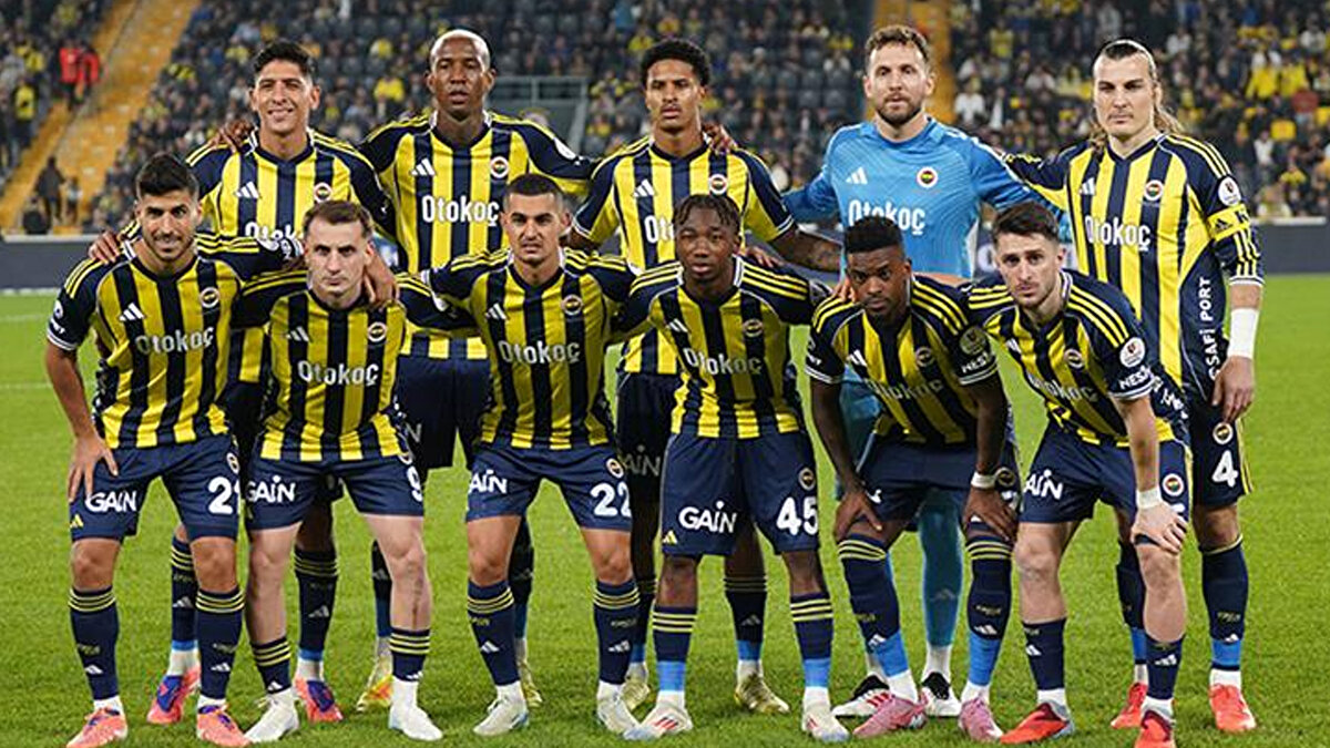 Kadro dışı kalan ve fıtık ameliyatı planlanan Cenk Tosun, UEFA listesinde yer almaktan çıkarıldı. Teknik ekip, mevcut haklarını kullanarak Levent Mercan’ı listeye ekledi.