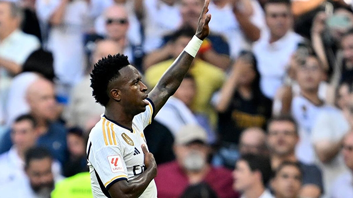 Bu kararın arkasında teknik direktör Xabi Alonso ile yaşanan gerginliğin olduğu aktarıldı.