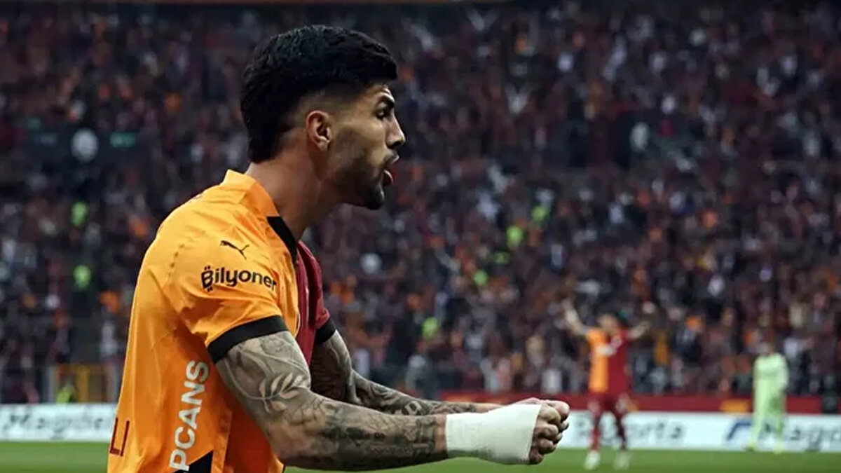 Bu doğrultuda 25 yaşındaki futbolcu, Galatasaray’ın Şampiyonlar Ligi’nde Royale Union Saint-Gilloise ve Monaco ile oynayacağı maçlarda kadroda yer alamayacak.