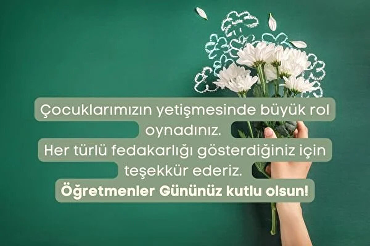 Kadın öğretmenlere özel 24 Kasım mesajları<br><br>"Bir anne şefkati ve bir öğretmen bilinciyle yetiştirdiğiniz tüm öğrenciler adına, Öğretmenler Gününüz kutlu olsun."<br><br>"Emeğiniz, sabrınız ve sevginiz geleceği şekillendiriyor. 24 Kasım kutlu olsun."