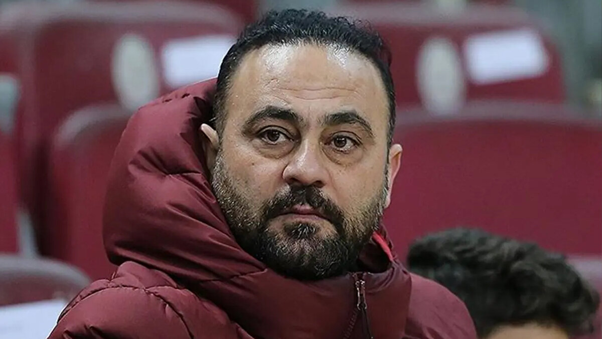 HASAN ŞAŞ’TAN G.SARAYLI OYUNCUYA TEPKİ<br><br>Maçın ardından youtube programında karşılaşmayı yorumlayan eski futbolcu Hasan Şaş, Galatasaraylı oyuncu Yusuf Demir için dikkat çeken sözler söyledi. 