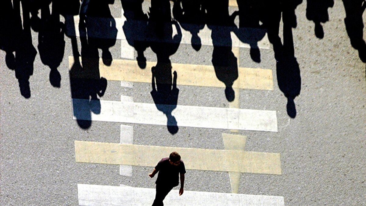 2024 yılını 85 milyon 664 bin 944 kişiyle tamamlayan Türkiye, bu yılın ilk dokuz ayında 315 bin 710 kişilik artış kaydetti. Yalnızca temmuz–eylül arasındaki üç aylık dönemde gerçekleşen 155 bin 800 kişilik artış ise dikkat çekti. Böylece Türkiye, son açıklanan rakamlarla birlikte 86 milyon sınırına dayandı.