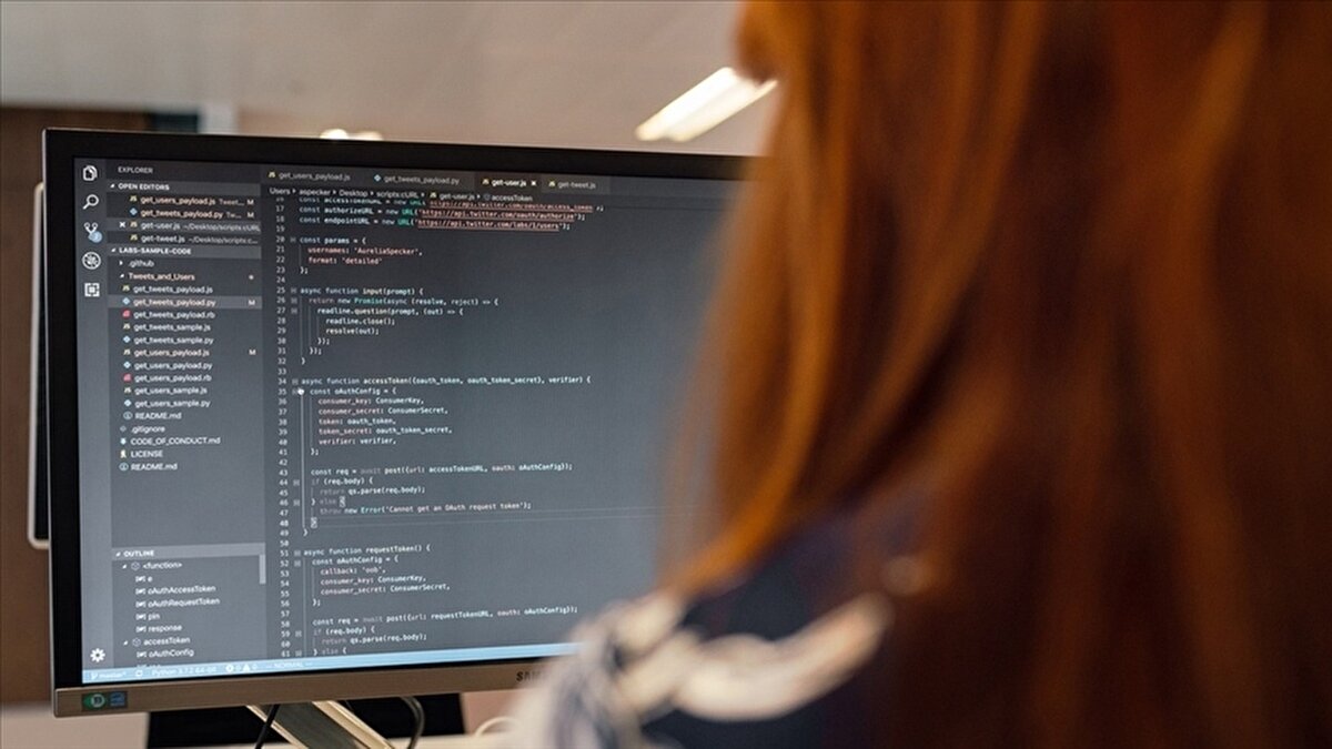 Teknoloji devleri ise kullanıcıların hem güvenliğini hem de kullanım kolaylığını artırmak için parolasız bir gelecek vizyonunu hızla yaygınlaştırmaya çalışıyor.