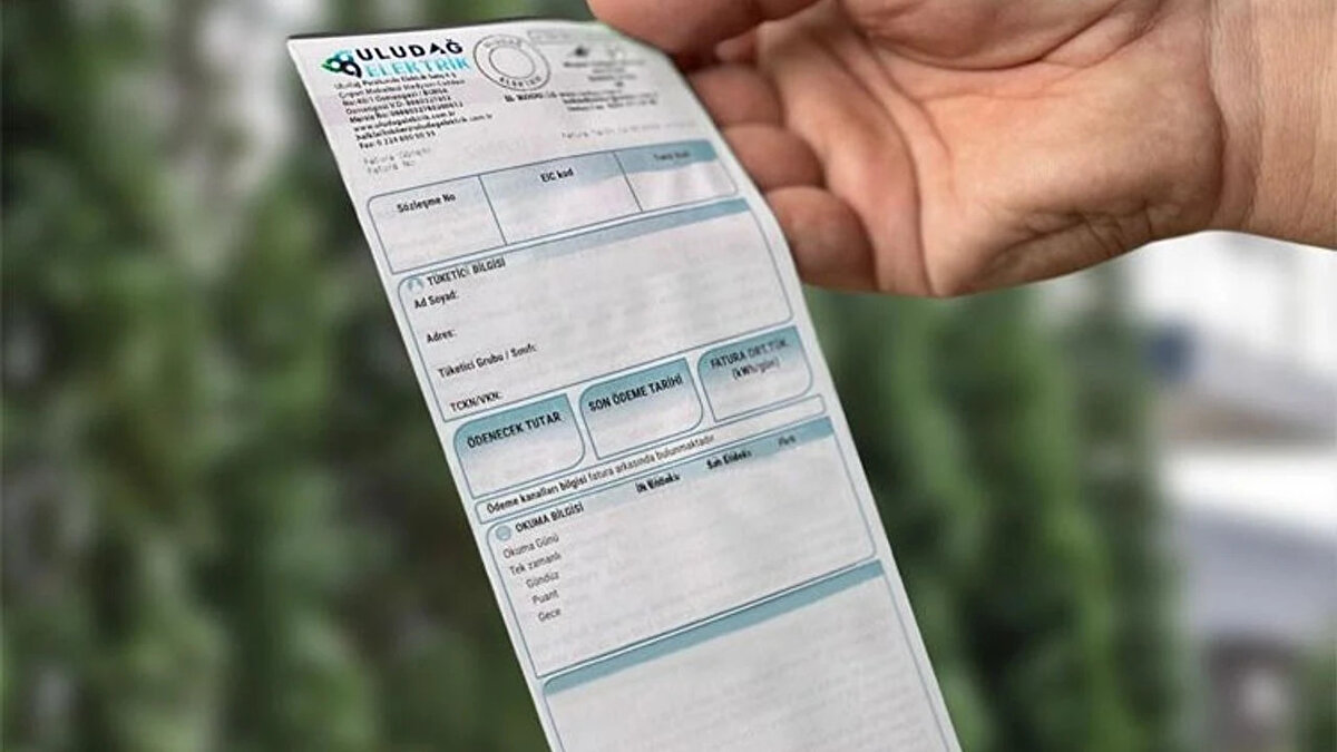 Özellikle yaz aylarında yoğun klima kullanımı nedeniyle elektrik tüketiminin arttığı Antalya ve Adana gibi sıcak illerdeki vatandaşlar risk altında. Sadece Antalya'da şimdiden 300 bin hane belirlenen kademenin üzerinde kalarak destek kapsamından çıktı.