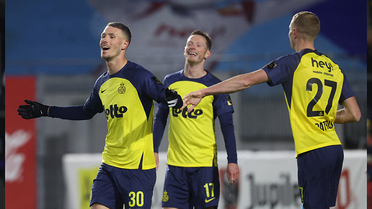 PSV deplasmanında aldıkları 3-1'lik galibiyetle Şampiyonlar Ligi'ne 3 puanla başlayan Union SG, daha sonra iç sahada Inter ve Newcastle United maçlarında 4-0'lk yenilgiler aldı. Son maçlarında ise deplasmanda Atletico Madrid'e karşı 3-1 mağlup oldular. 