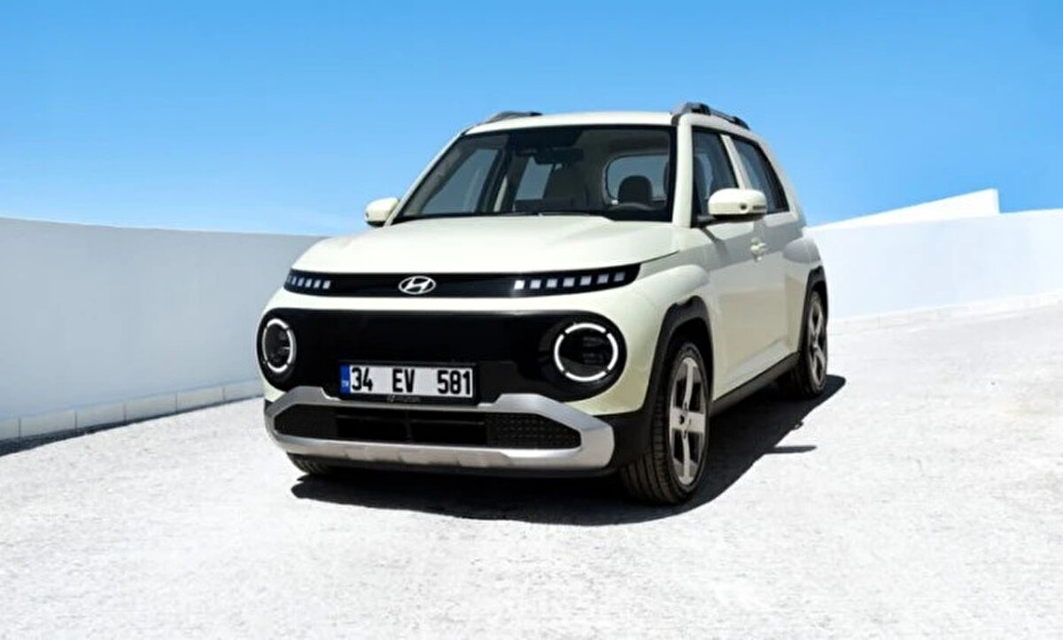 Sürüş kolaylığı ve enerji verimliliği<br>Rejeneratif frenleme özelliği, bataryanın daha verimli kullanılmasını sağlarken, tek pedal sürüş fonksiyonu (i-Pedal) özellikle yoğun trafikte kullanım kolaylığı sunuyor. Bu özellikler, INSTER Dynamic’i şehir içi odaklı elektrikli araç arayan kullanıcılar için cazip bir seçenek haline getiriyor.