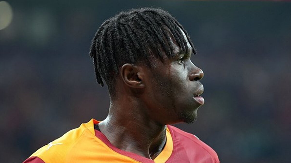 Bu sebeple  24 yaşındaki futbolcu ara transfer dönemi için transfer olması beklenmiyor.