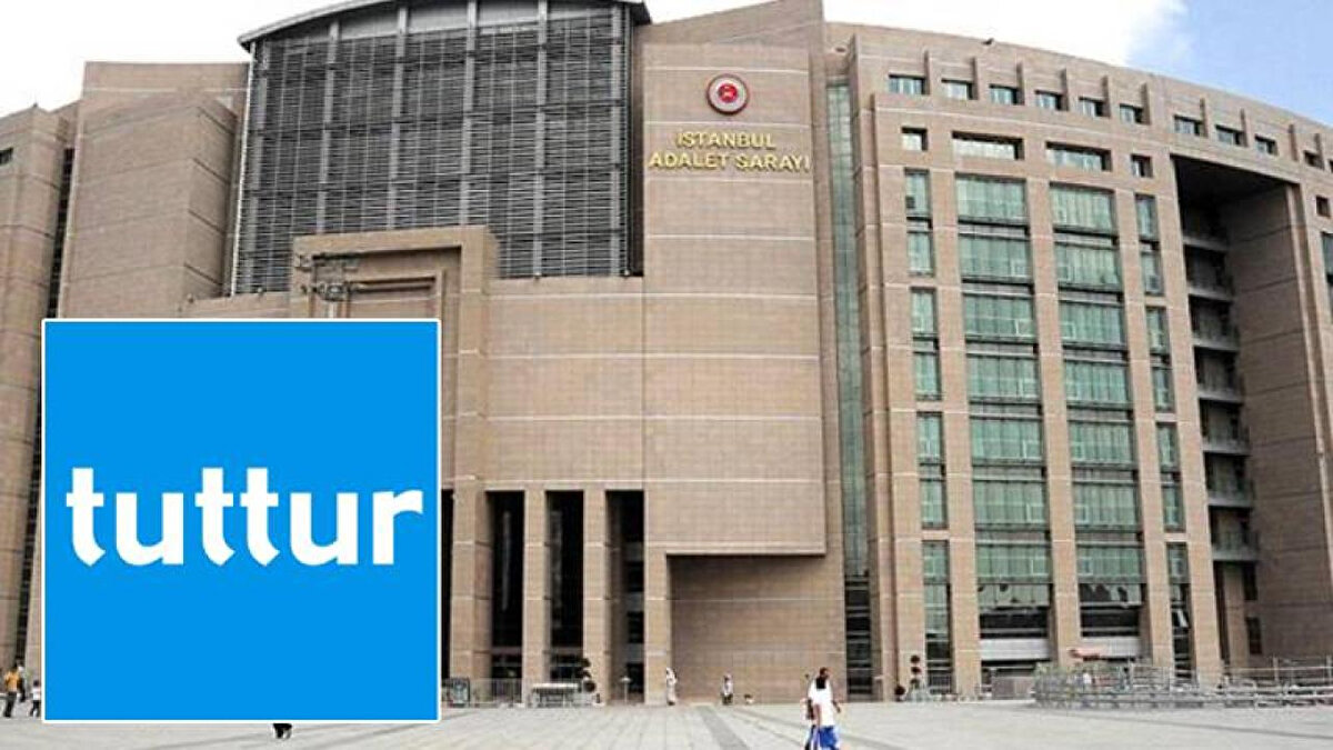 Tuttur’a neden soruşturma açıldı?<br><br>İstanbul Cumhuriyet Başsavcılığı, kamuoyunda geniş yer bulan iddialar üzerine tuttur.com hakkında re’sen soruşturma başlattı.<br>Açıklamada soruşturmanın nedeni şöyle aktarıldı:<br><br>“Saran Holding bünyesinde bulunan ancak sanal ortam bayilik sözleşmesinin ve buna bağlı lisanslarının iptali nedeniyle artık faaliyet göstermeyen www.tuttur.com<br> şans oyunları sitesine kayıtlı kullanıcıların üyelik bilgilerine müdahale edildiğine dair iddialar üzerine soruşturma işlemlerine başlanmıştır.”<br><br>Bu kapsamda savcılık, iddiaların doğruluğunu araştırmak üzere resmi süreç başlattı.