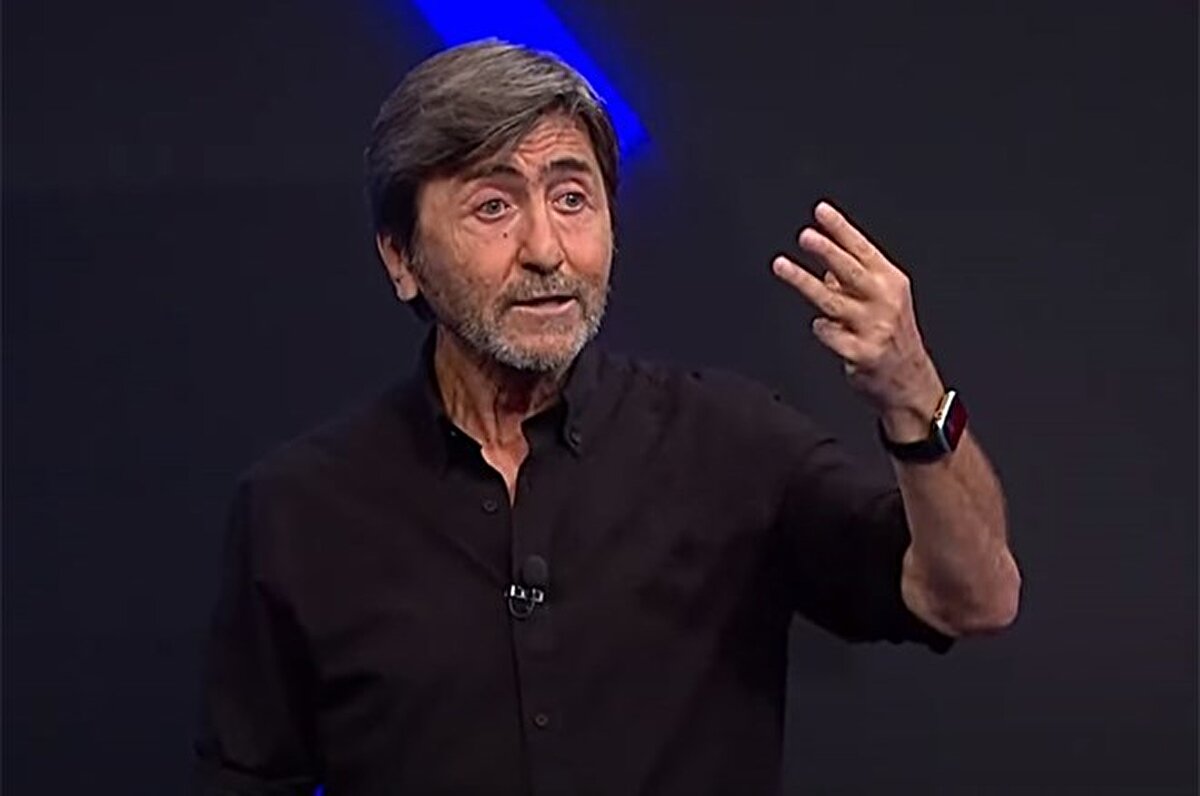 "Okan Buruk’un korktuğu başına geldi. Okan Buruk’un korktuğu şuydu: “Çok kötü yakalandık ve öyle bir virajdayız ki… İlk yarıda istediğimiz puanı aldık.” Ancak ikinci periyotta, özellikle son sakatlıklardan sonra hesaplar değişti."