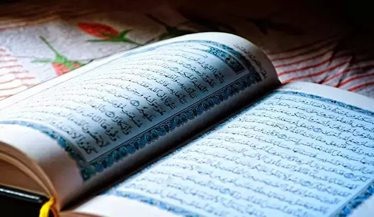 2026 yılına yaklaşırken milyonlarca vatandaş “Ramazan ne zaman 2026?” sorusuna yanıt aramaya başladı. Diyanet İşleri Başkanlığı’nın yayımladığı dini günler takvimiyle birlikte Ramazan ayının başlangıç tarihi ve ilk orucun hangi gün tutulacağı netleşti. On bir ayın sultanı Ramazan için geri sayım sürerken, bayram ve kandil günleri de araştırılmaya devam ediyor. İşte 2026 Ramazan takvimi…