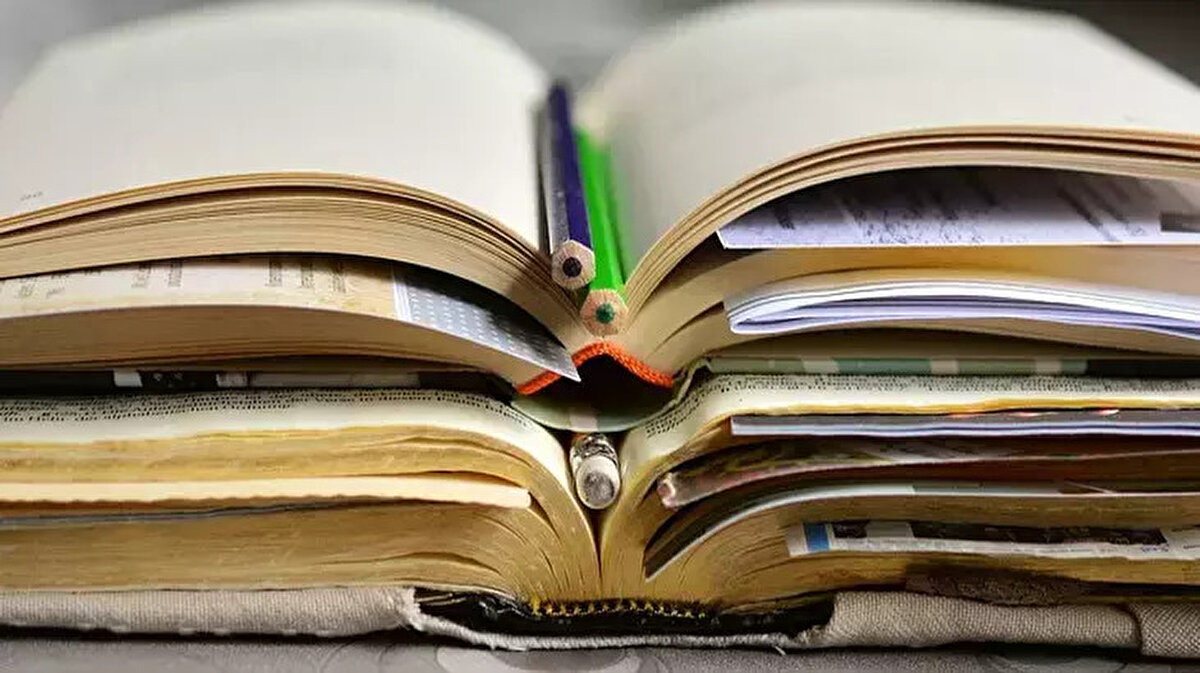 2026 YKS başvuruları ne zaman başlıyor?<br><br>ÖSYM takvimine göre 2026 YKS başvuruları 6 Şubat 2026 tarihinde başlayacak. Adayların sınava başvuru işlemlerini 2 Mart 2026 tarihine kadar tamamlaması gerekiyor.