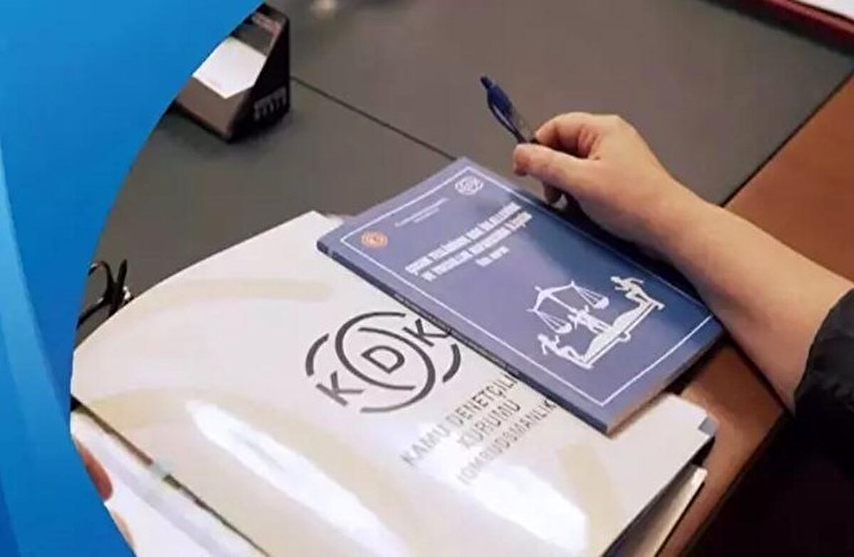 Başvuru Sahibi Staj Sigortası Nedeniyle Reddedildi<br><br>Aile ve Sosyal Hizmetler Bakanlığı’nın yürüttüğü Evlenecek Gençlerin Desteklenmesi Projesi’ne başvuran genç bir damat adayı, gelir şartının sağlanmadığı gerekçesiyle olumsuz yanıt aldı. İl Müdürlüğü, başvurucunun nişanlısının SGK’da görülen sigorta kaydını gelir olarak kabul ederek hane ortalamasının limite takıldığını bildirdi.