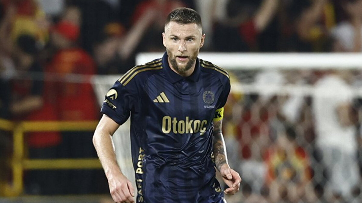 İtalyan basınında çıkan haberlerde Juventus, bu sezon defans hattında yaşadığı sıkıntıları gidermek için Slovak stoperle ilgileniyor. Avrupa’nın farklı liglerinden de Skriniar’a teklifler geldiği iddia edildi.