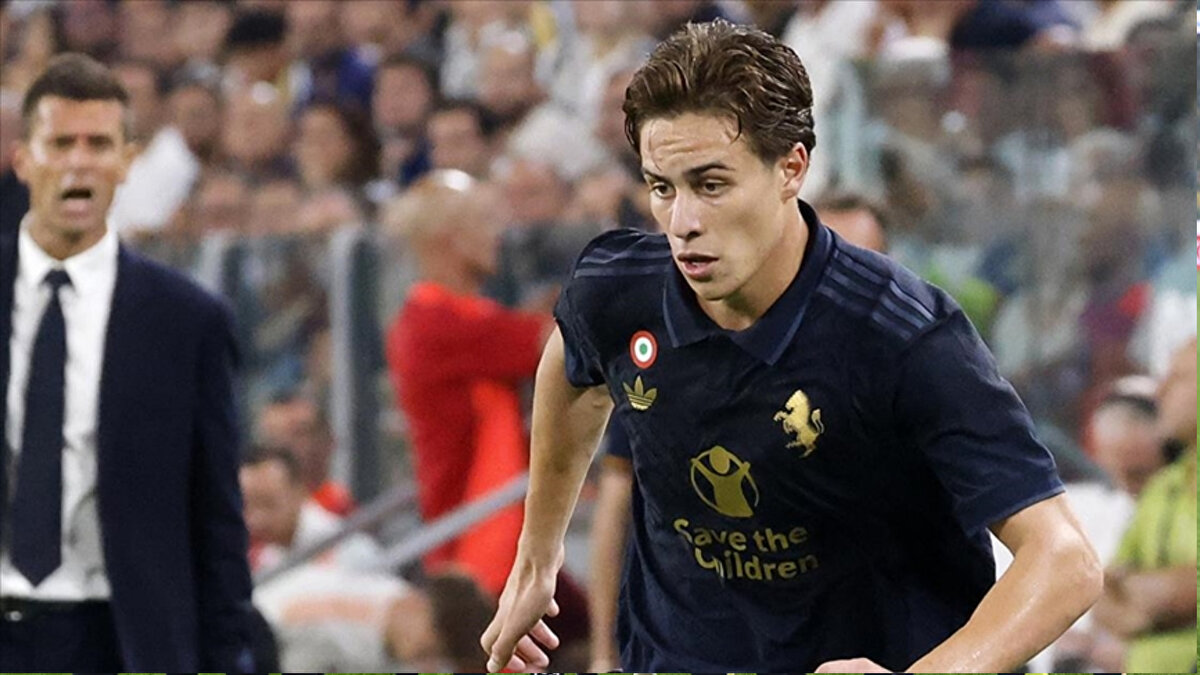 Kenan Yıldız, 90+1. dakikada yeniden sahneye çıktı. Bodo ceza sahasına girerek harika bir şut çekti. Kaleciden dönen topu Jonathan David gole çevirdi ve Juventus mücadeleyi kazandı.