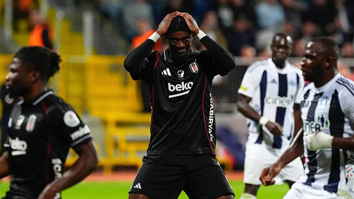 ABRAHAM'IN PERFORMANSI<br><br>19 resmi maça çıkan İngiliz yıldız 10 gol 2 asistlik bir performans sergiledi.