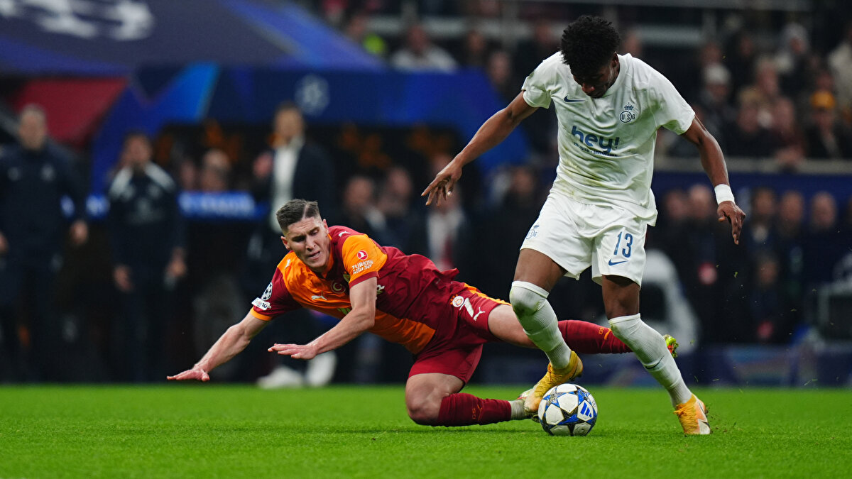 Dün oynanan maçların ardından Galatasray'ın ilk 24'e kalma ihtimalleri de belli olmaya başladı. Bunun yanında olumsuz senaryoların olasılığı da arttı. 