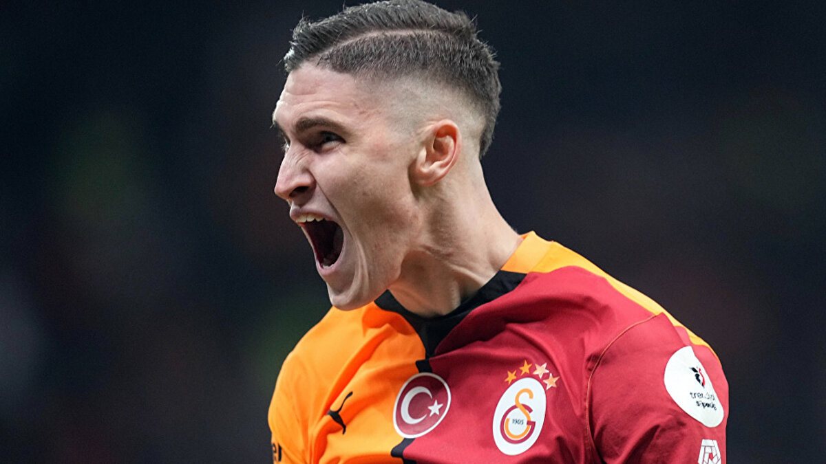 Türkiye Futbol Federasyonu (TFF) Profesyonel Futbol Disiplin Kurulu (PFDK), Macar futbolcuya rakip sporcuya yönelik ciddi faulü nedeniyle 2 resmi müsabakadan men cezası verdi.