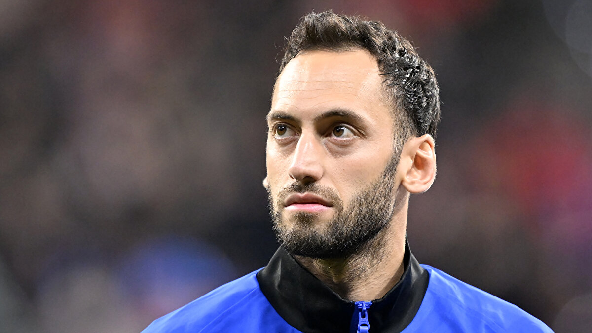  Inter'in tek golünü Piotr Zielinski attı. Hakan, 72. Dakikda yerini Frattesi’ye bıraktı. <br>