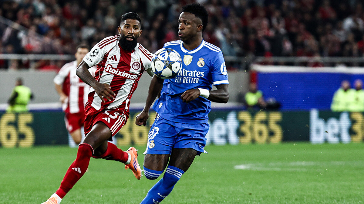 GOL DÜELLOSUNU KAZANAN REAL MADRID<br><br>Olympiakos, 52. dakikada Taremi ile skoru 3-2'ye getirdi ancak 59. dakikda Mbappe yine sahne aldı ve skoru 4-2'ye geldi. Maçın skorunu ise El Kaabi belirledi ve Real Madrid sahadan 4-3 galip ayrıldı. 