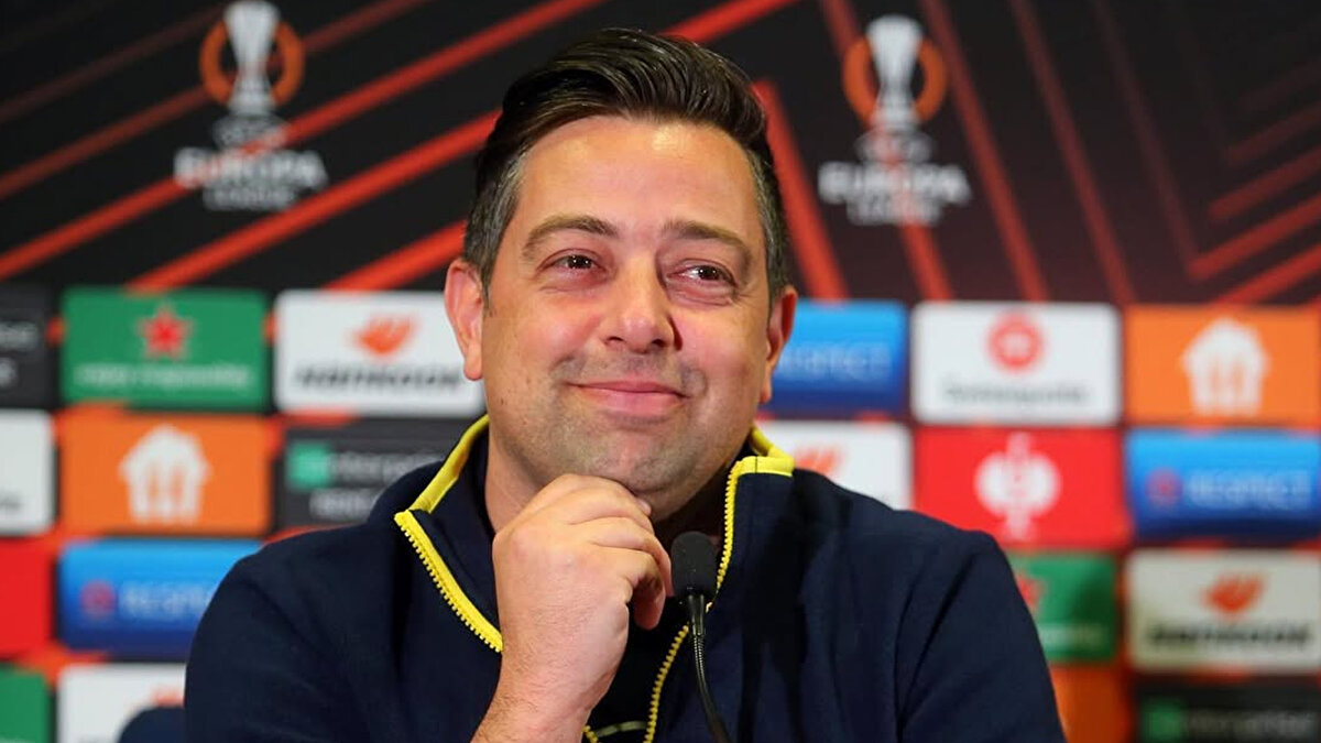 OLAY RAFA SILVA - MOURINHO İTİRAFI<br><br>Fenerbahçe'de futbol medya sorumlusu ve iletişim koordinatörlüğü görevini yürüten Alper Yemeniciler, katıldığı bir youtube programında spor gündemini sarsan bir itirafta bulundu. 