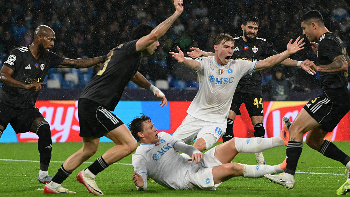 14- Napoli - Karabağ: 32.019