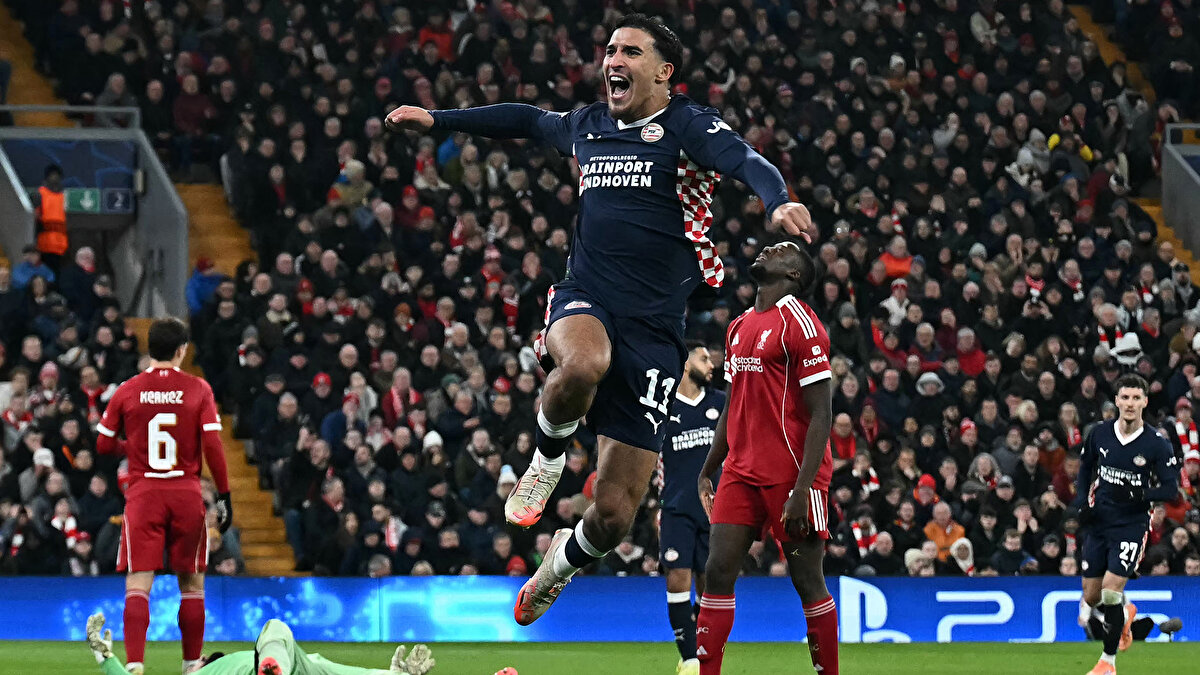 4- Liverpool - PSV: 59.964 