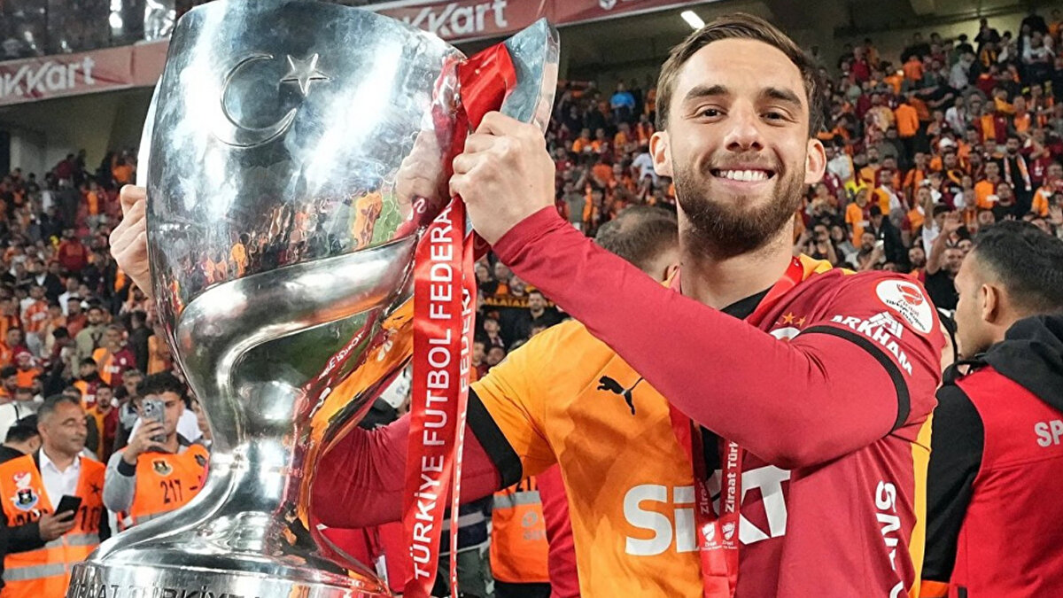 Galatasaray’da devre arası için beklenen ayrılık netleşiyor.