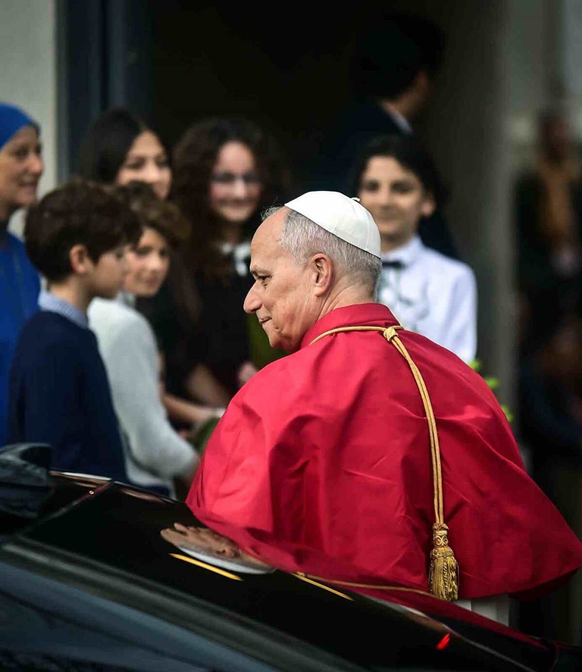 Deprem hatırlatması ve teşekkür mesajı<br>Papa 14. Leo, 6 Şubat 2023’te Kahramanmaraş merkezli meydana gelen depremleri anarak, afet sonrası yardım çalışmalarına destek veren uluslararası kuruluşlara teşekkür etti. İstanbul programı kapsamında Papa’nın Fransız Fakirhanesi’ni de ziyaret edeceği bildirildi.
