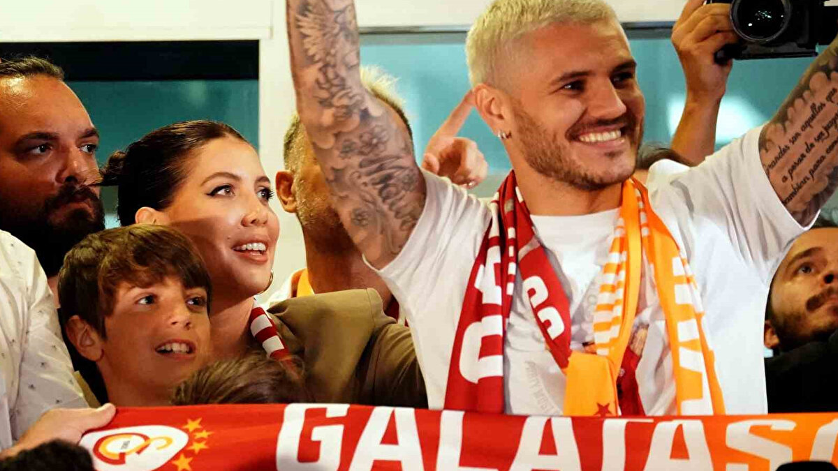 America TV'de Guido Zaffora konuyla alakalı olarak, "Bu durum, Icardi'nin Türkiye ile Arjantin arasında yapacağı yolculukları da etkileyebilir. Wanda, Mauro Arjantin’e geldiğinde ülkeyi terk edememesi için talepte bulunabilir." ifadelerini kullandı. <br>