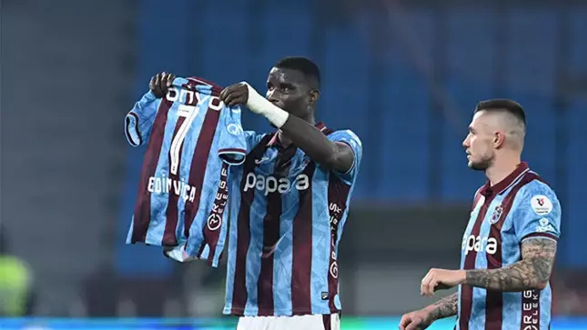 39. dakikada Trabzonspor'un penaltı kazandığı pozisyonda karar doğru mu?<br><br>Bülent Yıldırım: Hiçbir tereddüdüm yok penaltı konusunda. VAR'a bırakılmayacak kadar çok net penaltıydı.