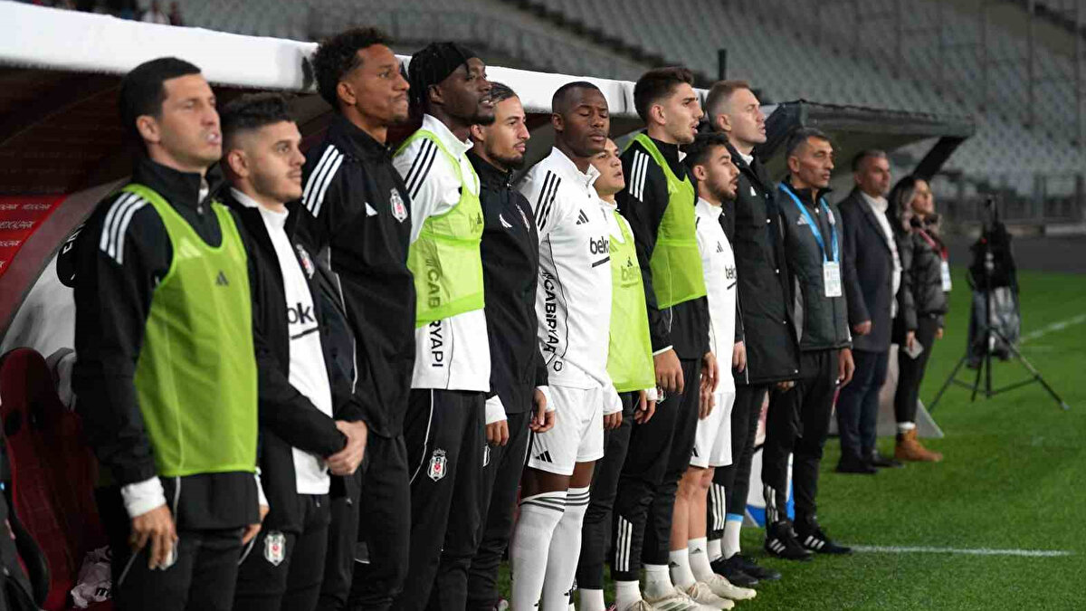 Beşiktaş Teknik Direktörü Sergen Yalçın, deplasmanda 2-0 kazandıkları Fatih Karagümrük maçının ardından yayıncı kuruluşa değerlendirmelerde bulundu.