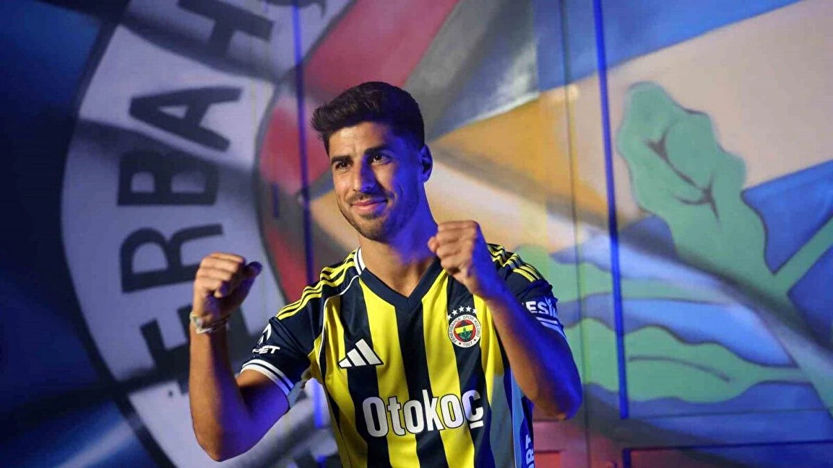 İspanya'da her hafta sonu “Asensio gol attı!” diye duyuyoruz. Luis de la Fuente'nin Türkiye'de olan biteni takip ettiğini düşünüyor musun?<br><br>Umarım öyledir. Seçilmek, özellikle benim için çok önemli. Umarım Luis olan biteni takip ediyordur ve bir kez daha çağrılırım.