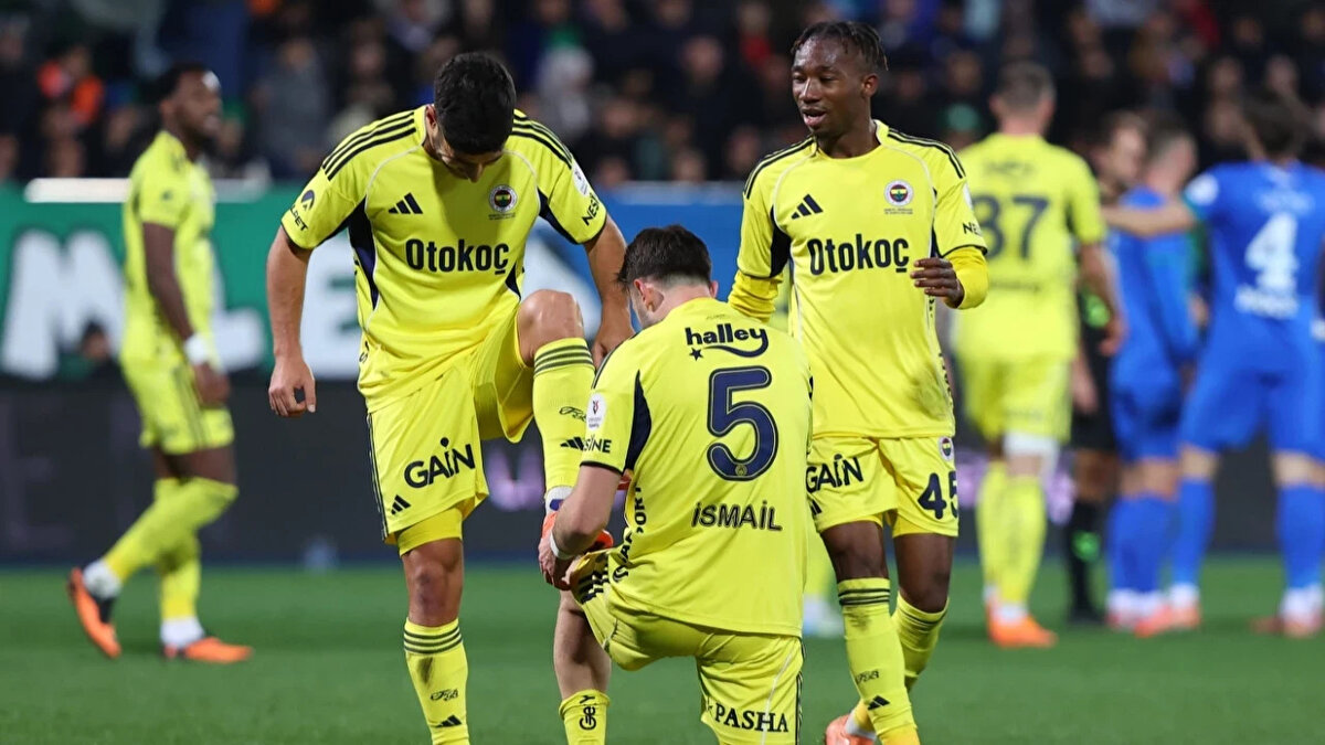 Fenerbahçe soyunma odası Asensio'nun esprili ve neşeli tarafını keşfetti mi?<br><br>Adım adım ilerliyorum. Bu anlamda biraz utangacım ama takım arkadaşlarımla, antrenörlerle daha özgüvenliyim... Gerçek ve doğal Marco Asensio'yu ortaya çıkarıyorum. 