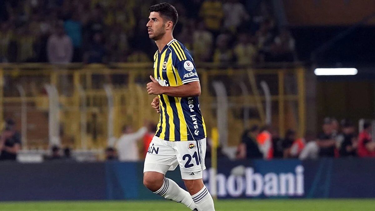 İnsanlar size Real Madrid hakkında çok soru soruyor mu?<br><br>Evet, normal. Ama sadece burada değil, Aston Villa ve PSG'de de soruyorlardı. Bana orada hayatın nasıl olduğunu, orada kazanmanın nasıl bir şey olduğunu soruyorlar... Real Madrid dünyanın en büyük kulübü.