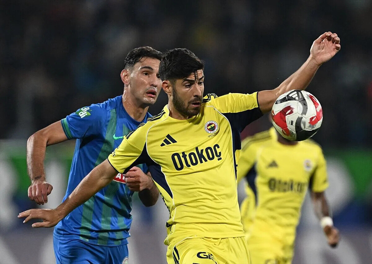 Futbol oynadığın en iyi arkadaşın?<br><br>- Zor soru... Lucas Vazquez.<br><br>Soyunma odasında birlikte olduğun en komik oyuncu?<br><br>- Fenerbahçe'de, Jhon Duran.<br><br>Sahada sahip olmak istediğin süper güç?<br><br>- Diğerlerinden daha hızlı olmak.<br><br>İdolün?<br><br>- Zidane.<br><br>Mbappe mi, Cristiano Ronaldo mu?<br><br>- Zor bir soru... Cristiano ile uzun süre birlikte çalıştım, o tarihin en iyi oyuncusu olabilir ve Mbappe de o yolda ilerliyor.<br><br>Dünya Kupası'na gitmek için ne verirdin?<br><br>- Tüm heyecanımı.