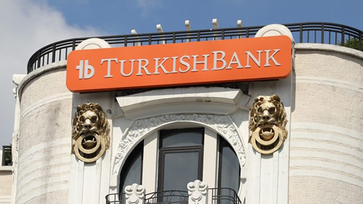 Olası bir anlaşma sağlanırsa satış süreci, Türkiye’deki düzenleyici kurumların onayına tabi olacak. TurkishBank cephesi sürece ilişkin açıklama yapmazken, bankanın pazartesi günü resmi bir bilgilendirme yayımlayacağını duyurdu.